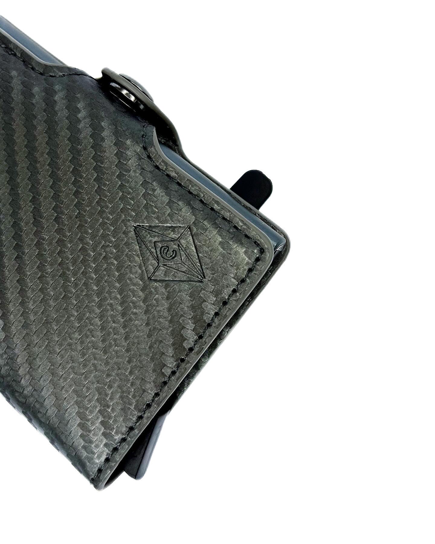 Drzac kartica zip karbon sivi. RFID