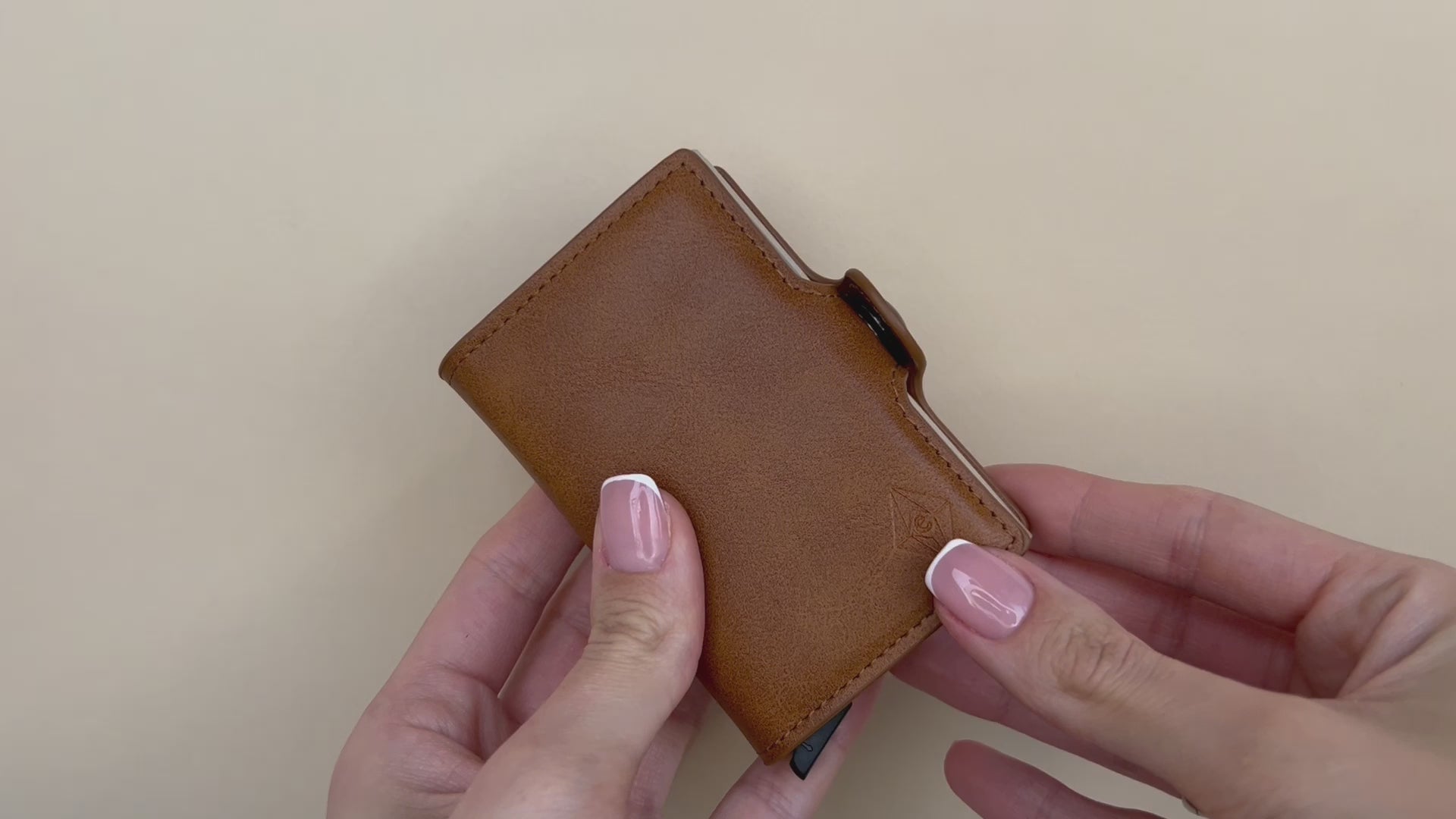 Card holder double camel. RFID